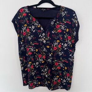Papermoon Floral Top - Never Worn-Size Large
